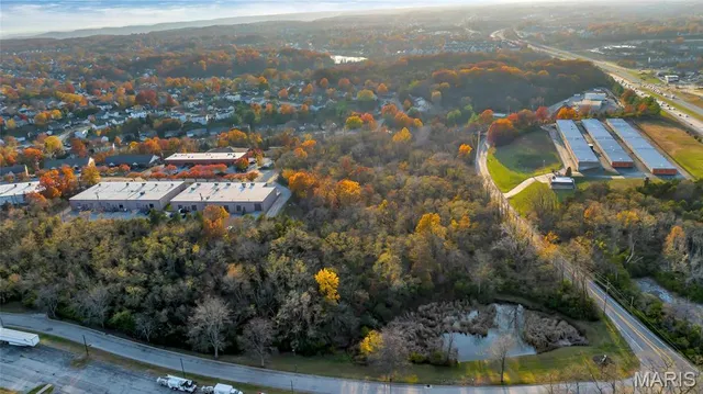 $900,000 | 16030 Ruck Road, Ellisville, MO 63021