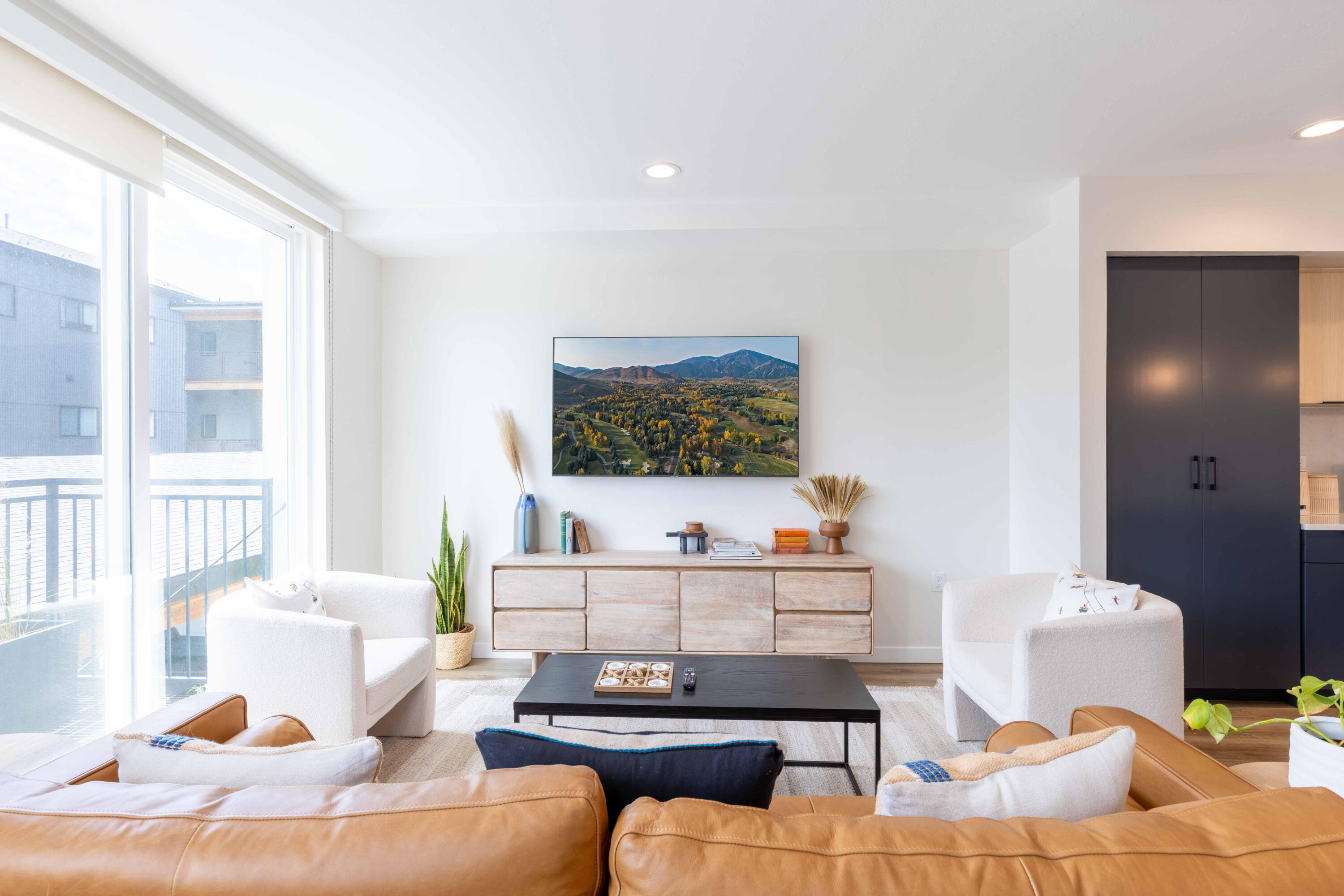 410 North River Street, Unit 9 Hailey, ID 83333 - Photo 17 of 48 Livingroom