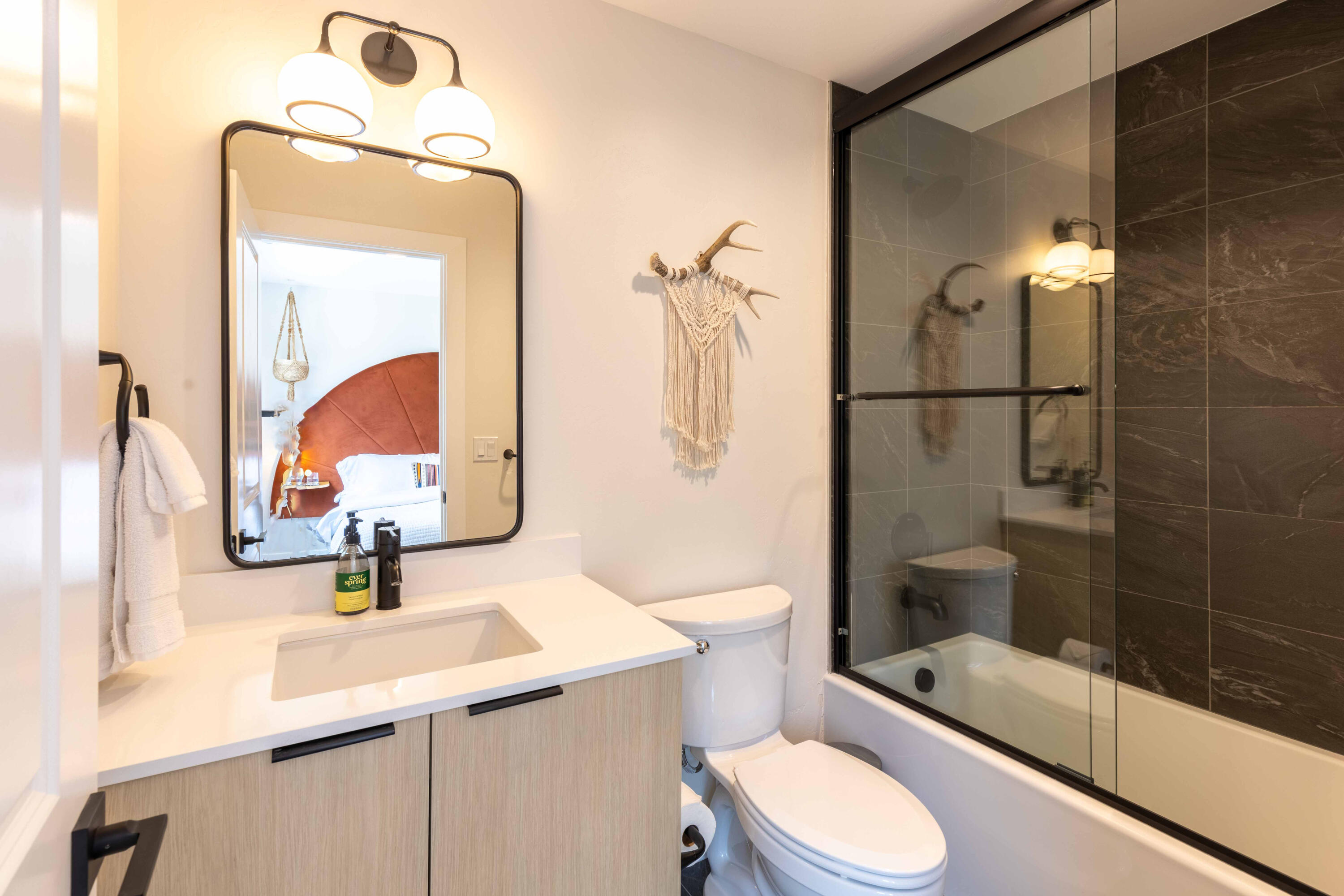 410 North River Street, Unit 9 Hailey, ID 83333 - Photo 34 of 48 Bathroom 2