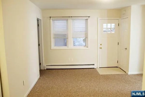 $1,850 | 78 Gaston Avenue, Unit 1, Garfield, NJ 07026