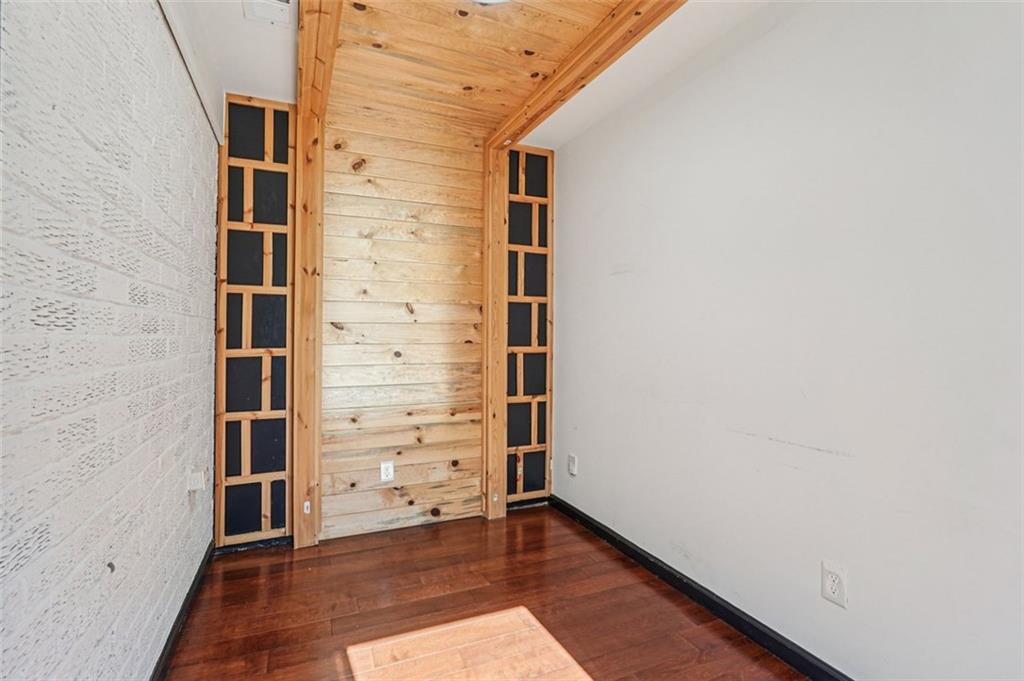 1689 Derry Avenue Southwest Atlanta, GA 30310 - Photo 17 of 51 a view of wooden door