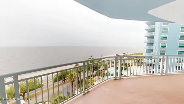 $3,095 | 2230 Beach Drive, Unit 706, Gulfport, MS 39507