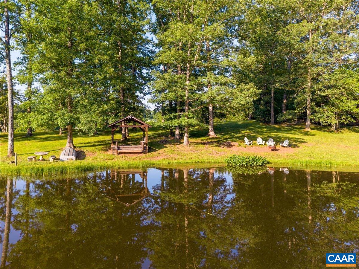 2492 Stable Road Hillsville, VA 24343 - Photo 18 of 65