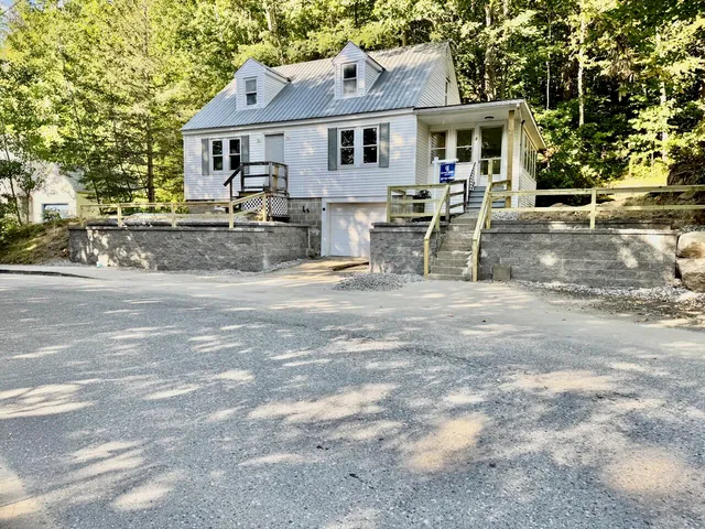 $190,000 | 171 Granite Street, Mexico, ME 04257