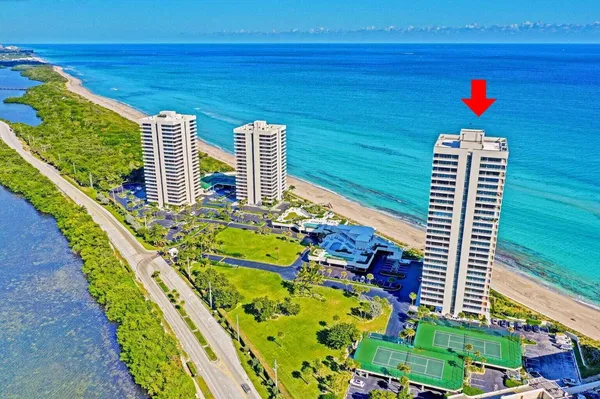 $12,500 | 5510 North Ocean Drive, Unit 8D, Singer Island, FL 33404