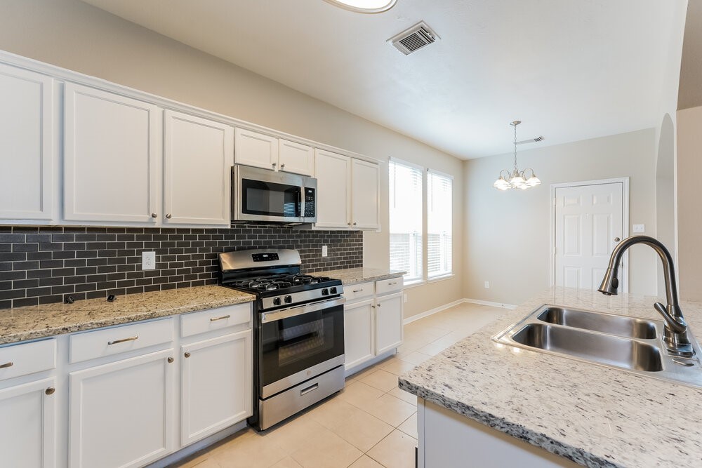 18639 Appletree Ridge Road Houston, TX 77084 - Photo 7 of 17