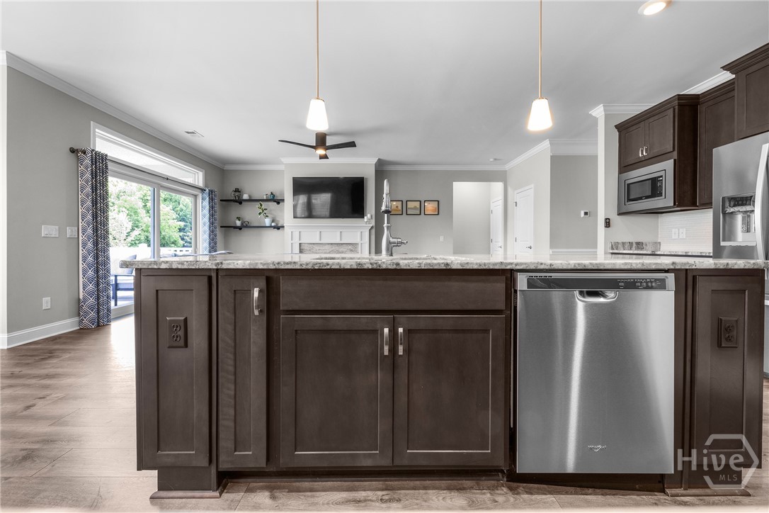 106 Champlain Drive Pooler, GA 31322 - Photo 20 of 63 Kitchen