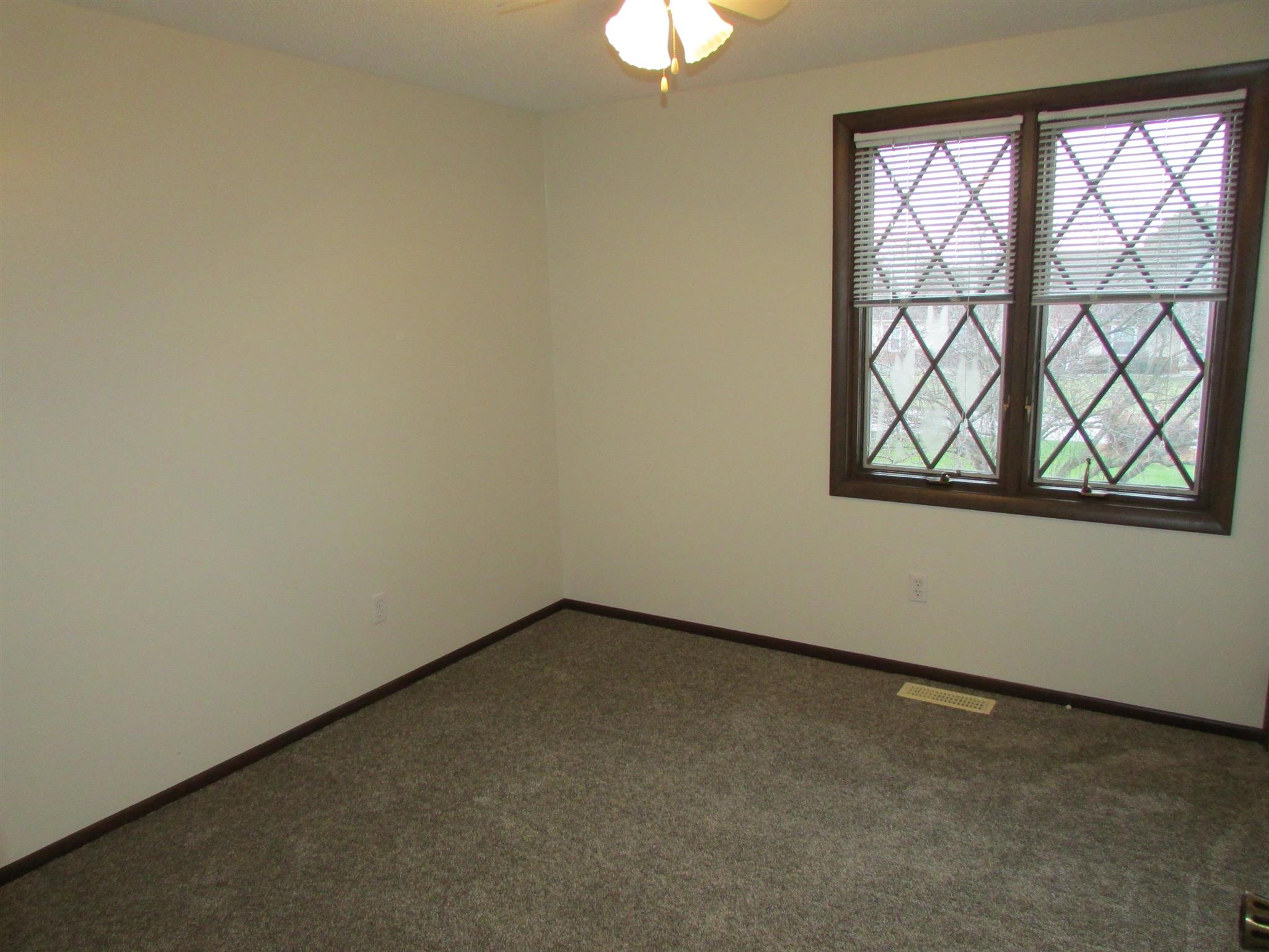 2008 Pleasant Ridge Road Fort Wayne, IN 46819 - Photo 22 of 35