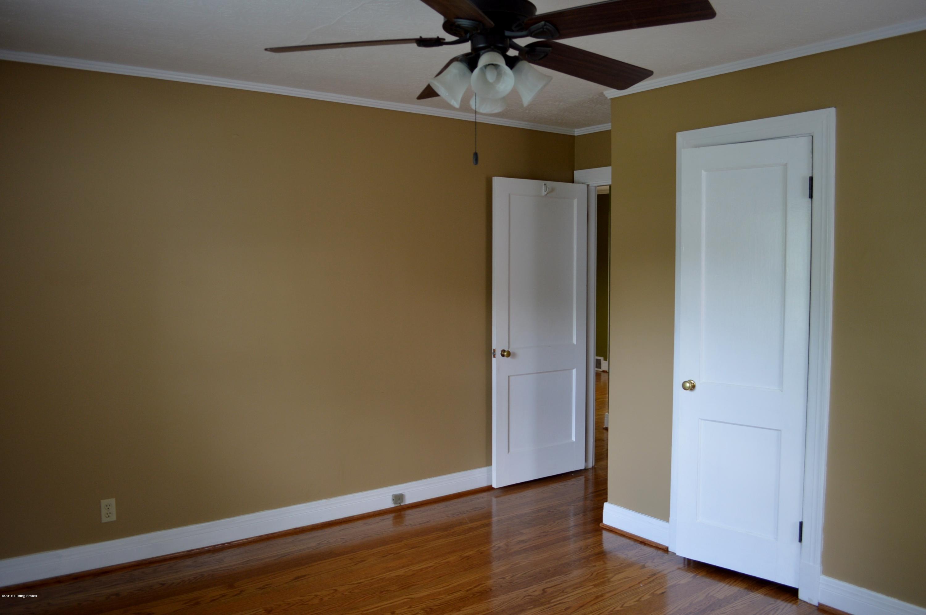 224 Tyne Road Louisville, KY 40207 - Photo 14 of 19 Second view of Bedroom #1
