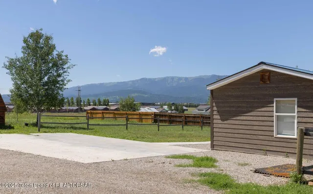$475,000 | 15 Foothill Boulevard, Alpine, WY 83128
