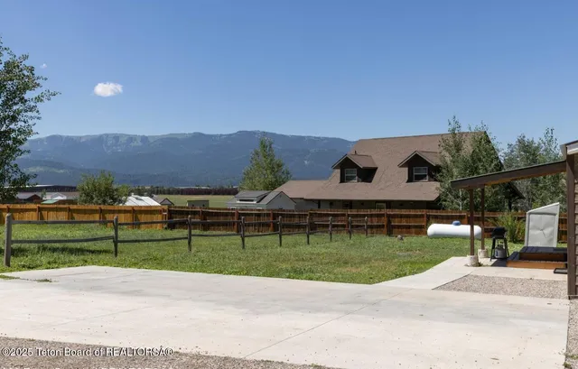 $475,000 | 15 Foothill Boulevard, Alpine, WY 83128