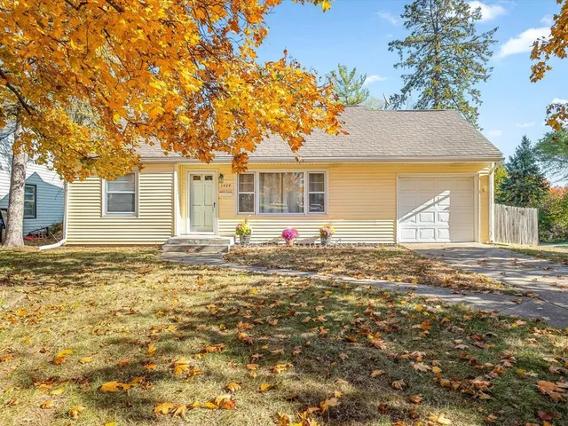 $174,900 | 1024 21st Street, Rockford, IL 61108