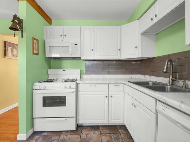 $174,900 | 1024 21st Street, Rockford, IL 61108