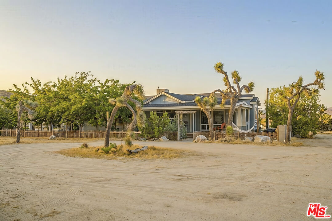 55626 Pipes Canyon Road Yucca Valley, CA 92284 - Photo 2 of 63