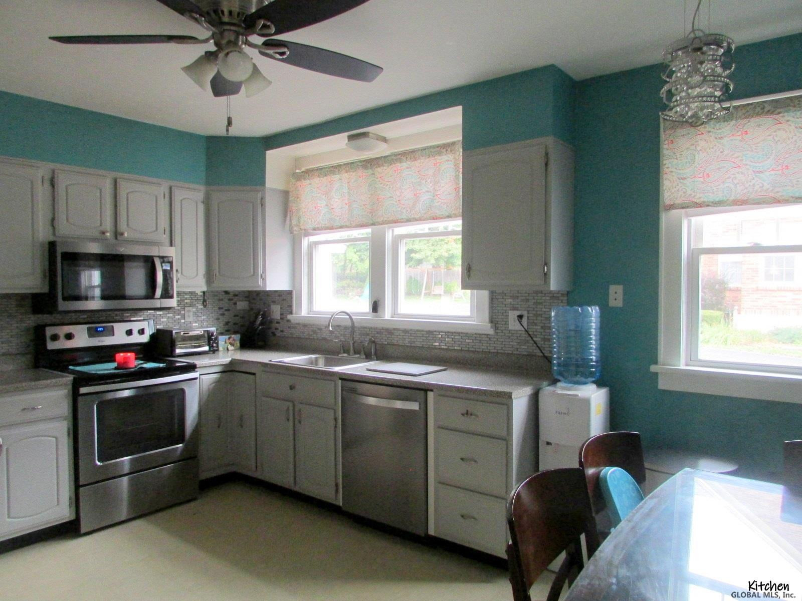 198 Northampton Road Amsterdam, NY 12010 - Photo 11 of 39 Photo 11