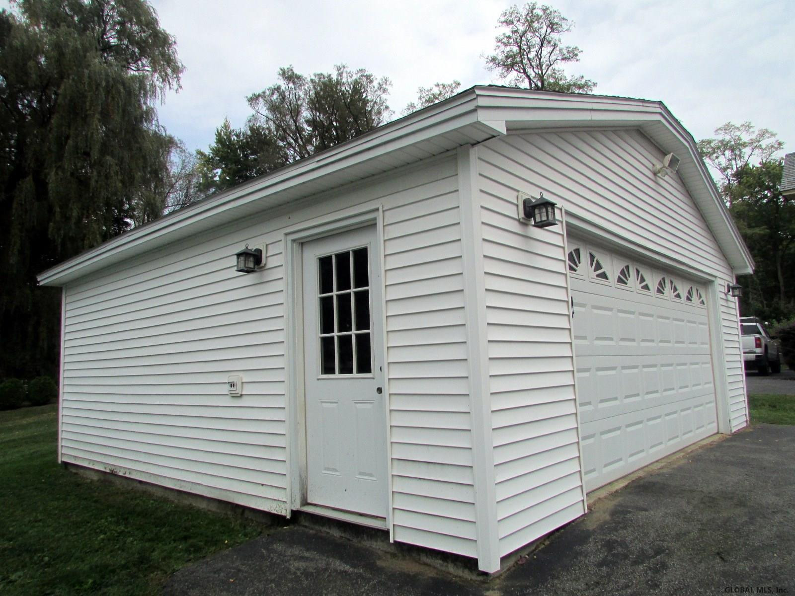 198 Northampton Road Amsterdam, NY 12010 - Photo 36 of 39 Photo 36
