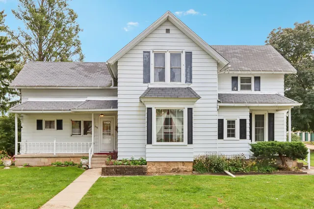 $325,000 | 506 North Franklin Street, Poynette, WI 53955