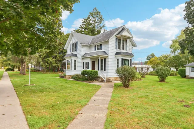 $325,000 | 506 North Franklin Street, Poynette, WI 53955