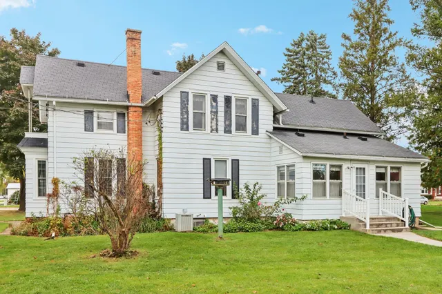 $325,000 | 506 North Franklin Street, Poynette, WI 53955