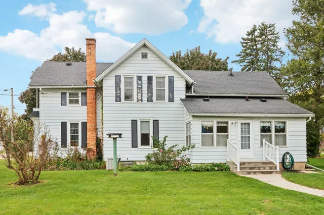 $325,000 | 506 North Franklin Street, Poynette, WI 53955