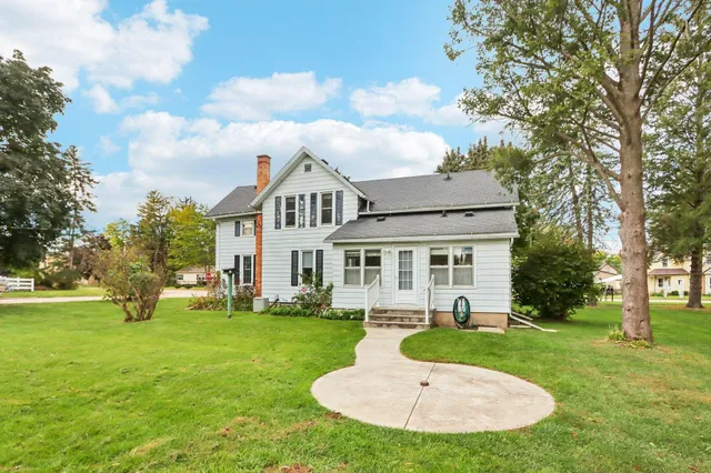 $325,000 | 506 North Franklin Street, Poynette, WI 53955