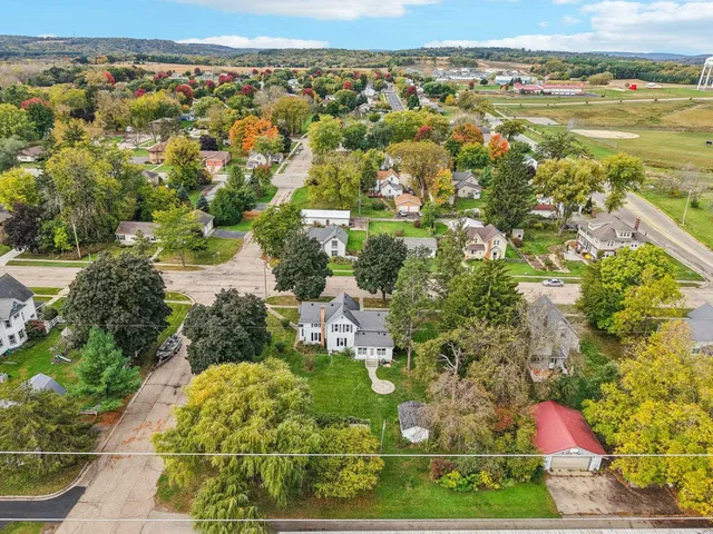 $325,000 | 506 North Franklin Street, Poynette, WI 53955