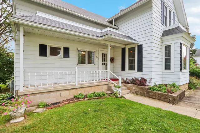 $325,000 | 506 North Franklin Street, Poynette, WI 53955