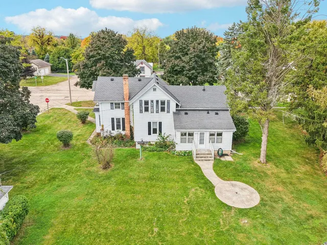 $325,000 | 506 North Franklin Street, Poynette, WI 53955