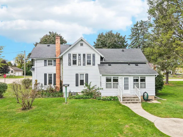 $325,000 | 506 North Franklin Street, Poynette, WI 53955