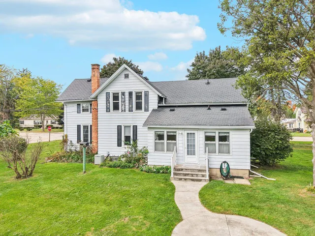 $325,000 | 506 North Franklin Street, Poynette, WI 53955