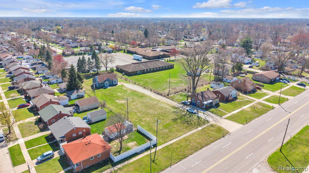 24901 Joy Road Dearborn Heights, MI 48127 - Photo 33 of 44