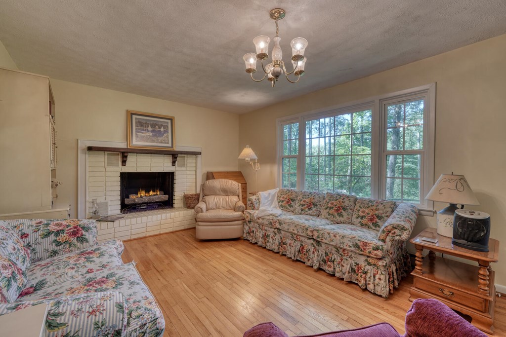 374 Moore Hill Road Hayesville, NC 28904 - Photo 11 of 45 Gallery Image 11