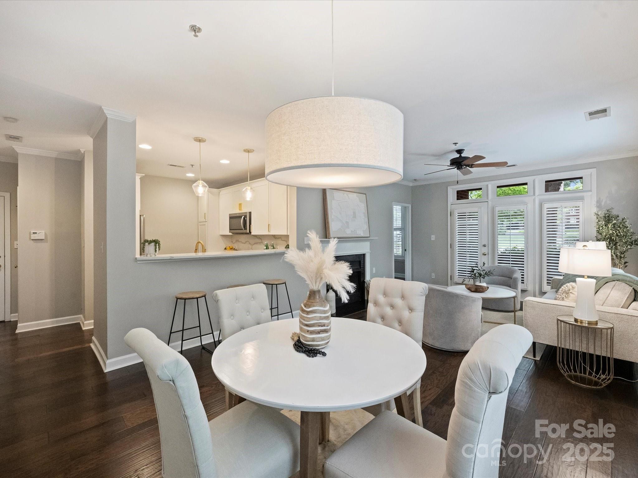 416 Queens Road, Unit 10 Charlotte, NC 28207 - Photo 3 of 25