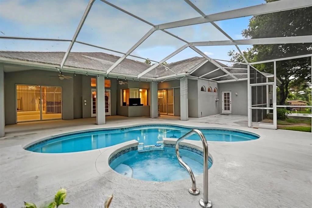 702 Brooker Ridge Court Brandon, FL 33511 - Photo 3 of 26
