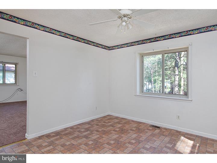 23 Cottage Gate Road Sicklerville, NJ 08081 - Photo 8 of 14
