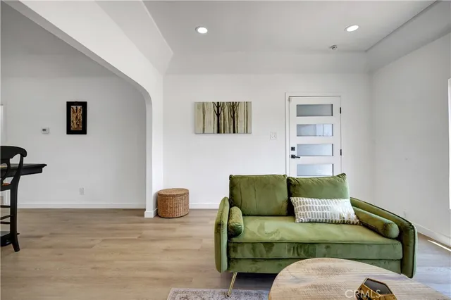 $918,888 | 3515 South Norton Avenue, Los Angeles, CA 90018