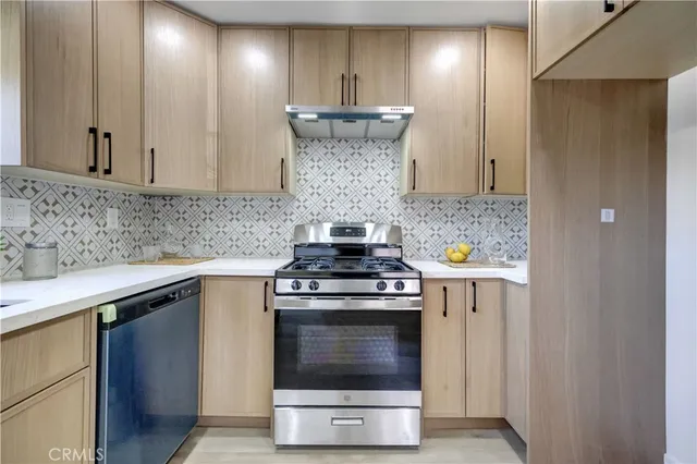 $918,888 | 3515 South Norton Avenue, Los Angeles, CA 90018