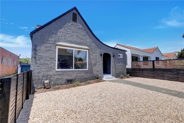 $918,888 | 3515 South Norton Avenue, Los Angeles, CA 90018