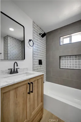 $918,888 | 3515 South Norton Avenue, Los Angeles, CA 90018