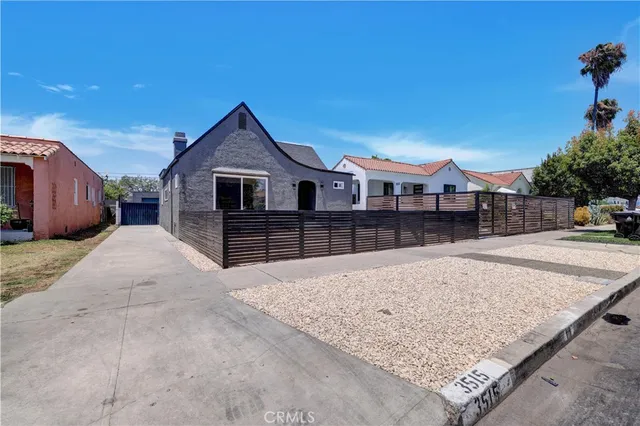 $918,888 | 3515 South Norton Avenue, Los Angeles, CA 90018