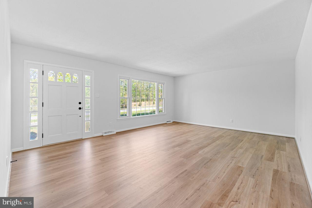 27475 Three Notch Road Mechanicsville, MD 20659 - Photo 9 of 45 Main Entry and Living Room