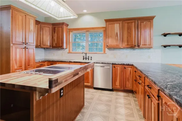 $575,000 | 130 Seines Landing Drive, Springfield, GA 31329