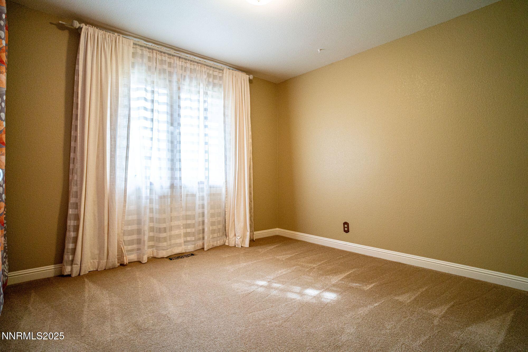 35 Mogul Mountain Circle Reno, NV 89523 - Photo 15 of 31 16 3rdBedroom_Bare