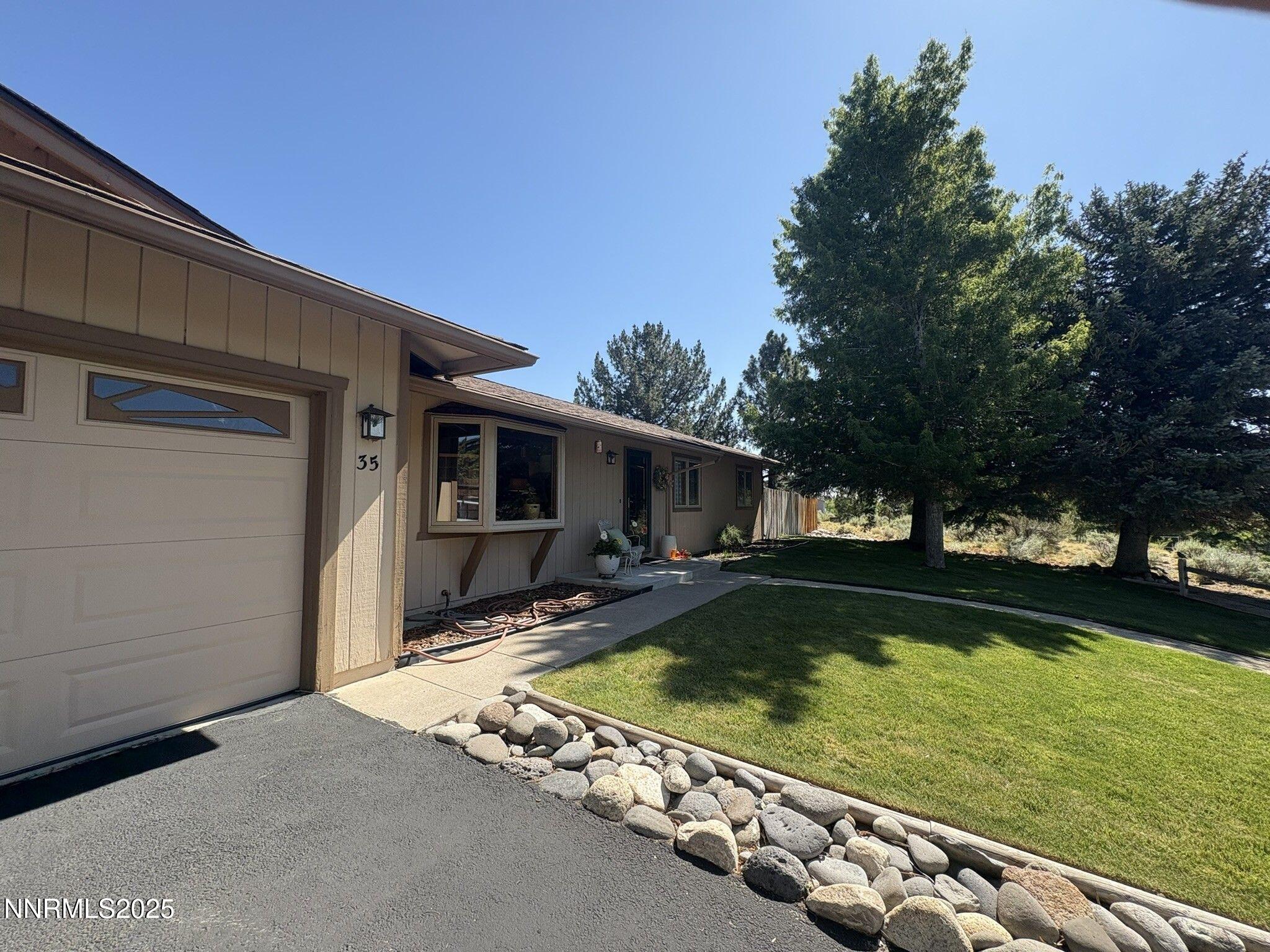 35 Mogul Mountain Circle Reno, NV 89523 - Photo 20 of 31 20 Frontyard Summer_1