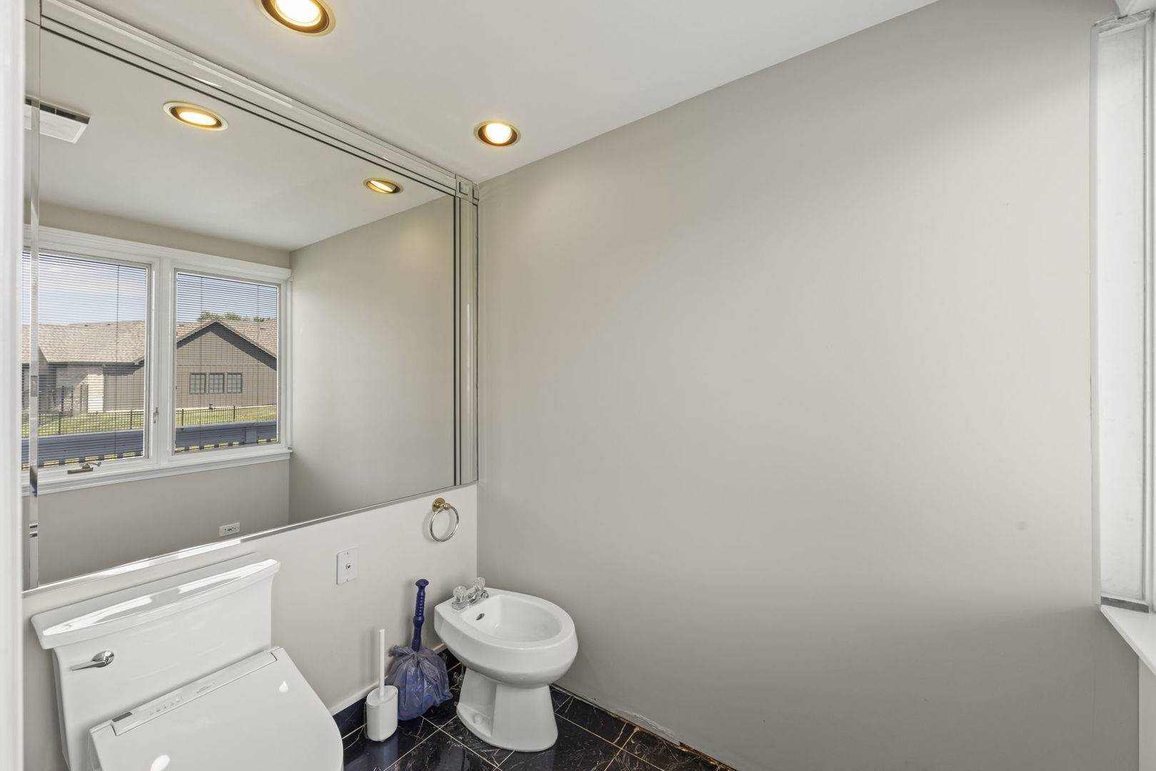 23W735 Hobson Road Naperville, IL 60540 - Photo 43 of 84 Gallery Image 43