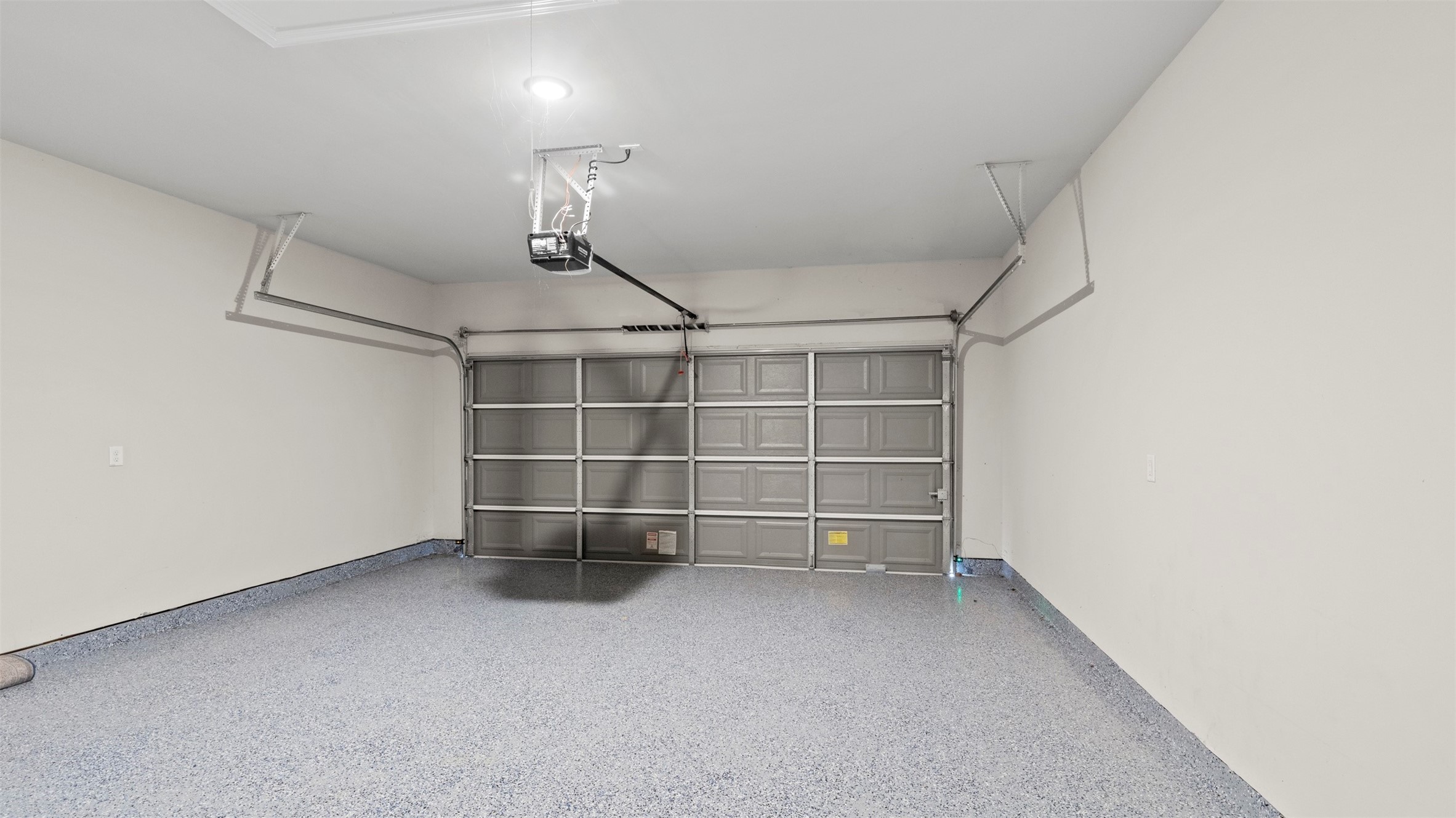 6444 Wenlock Drive Houston, TX 77048 - Photo 18 of 21 a view of an empty storage