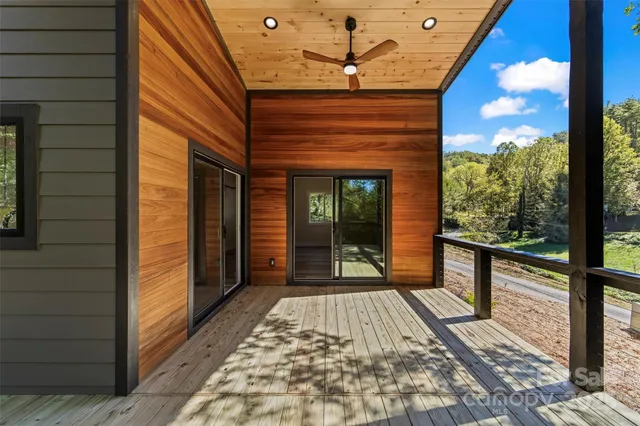 $397,777 | 71 Mountain Trace Point, Bryson City, NC 28713