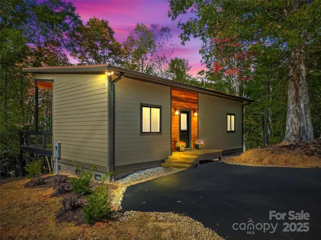 $397,777 | 71 Mountain Trace Point, Bryson City, NC 28713