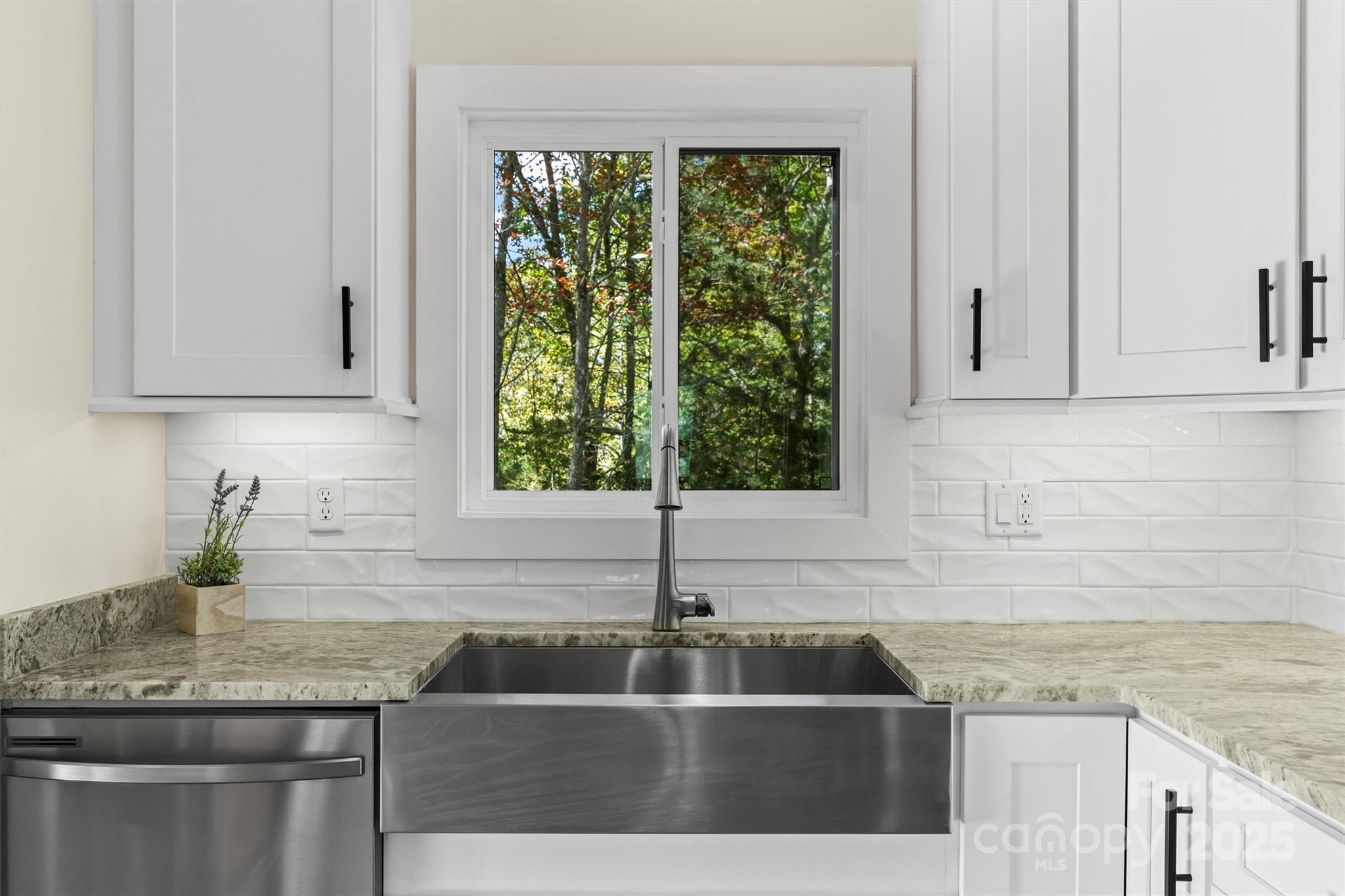 71 Mountain Trace Point Bryson City, NC 28713 - Photo 8 of 27