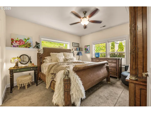 $659,900 | 205 Oak Knoll, Jacksonville, OR 97530